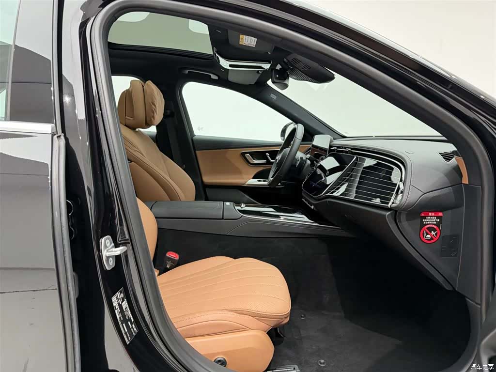 Mercedes-Benz E-Class, 2024 19