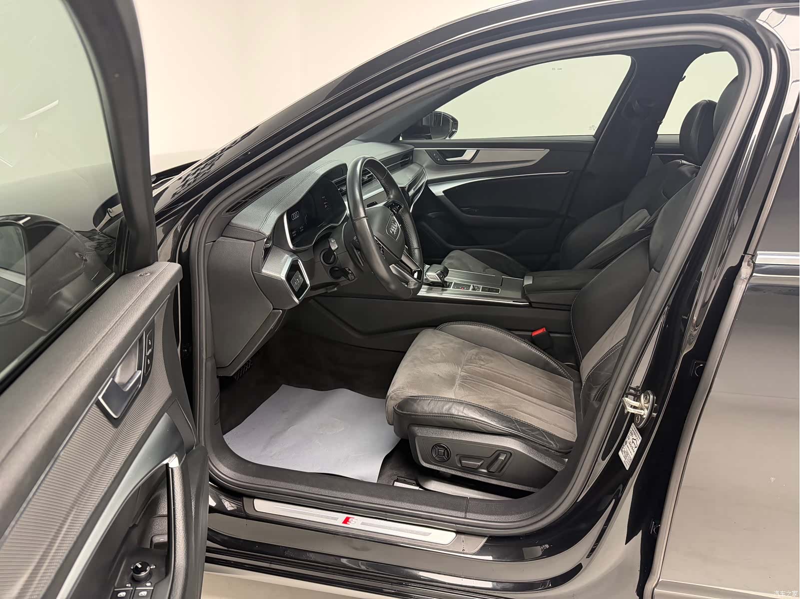 Audi A6L, 2022 11