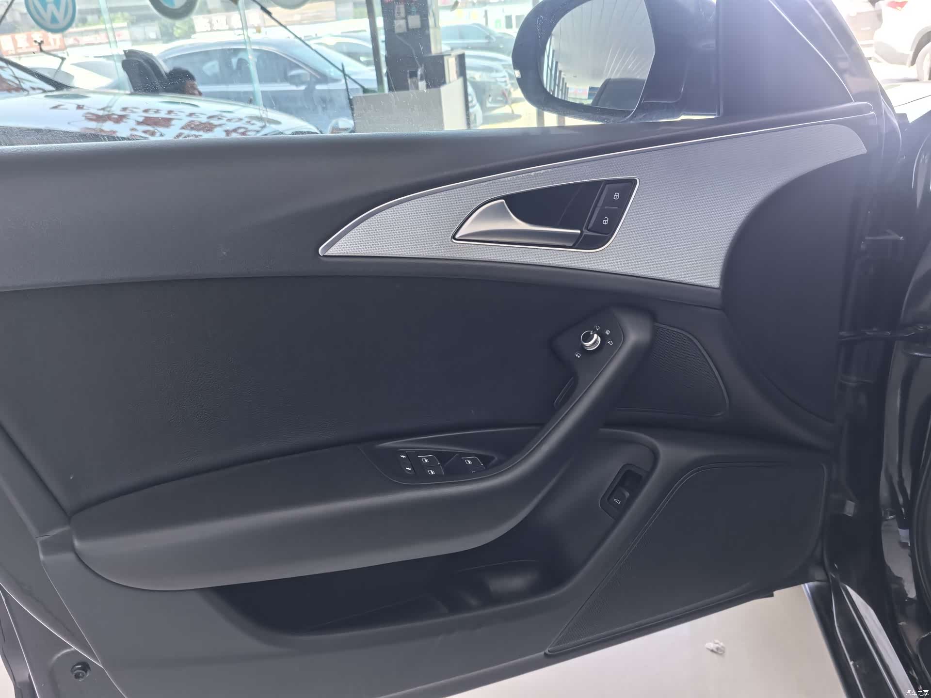 Audi A6L, 2015 12