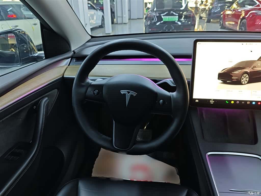 Tesla Model Y, 2023 11