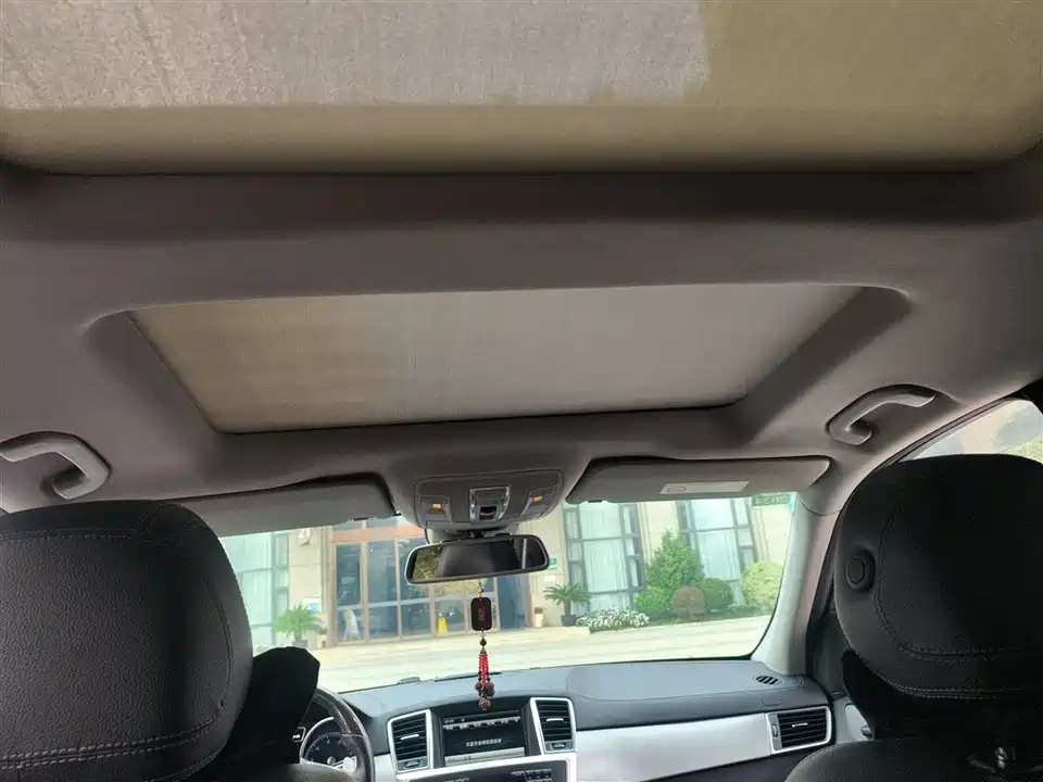 Mercedes-Benz GL grade