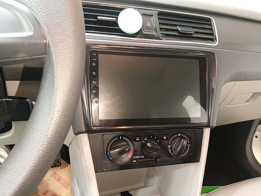 Skoda Rapid, 2016 9