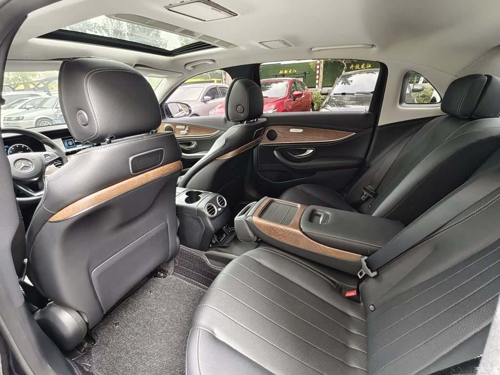 Mercedes-Benz E-Class, 2018 10
