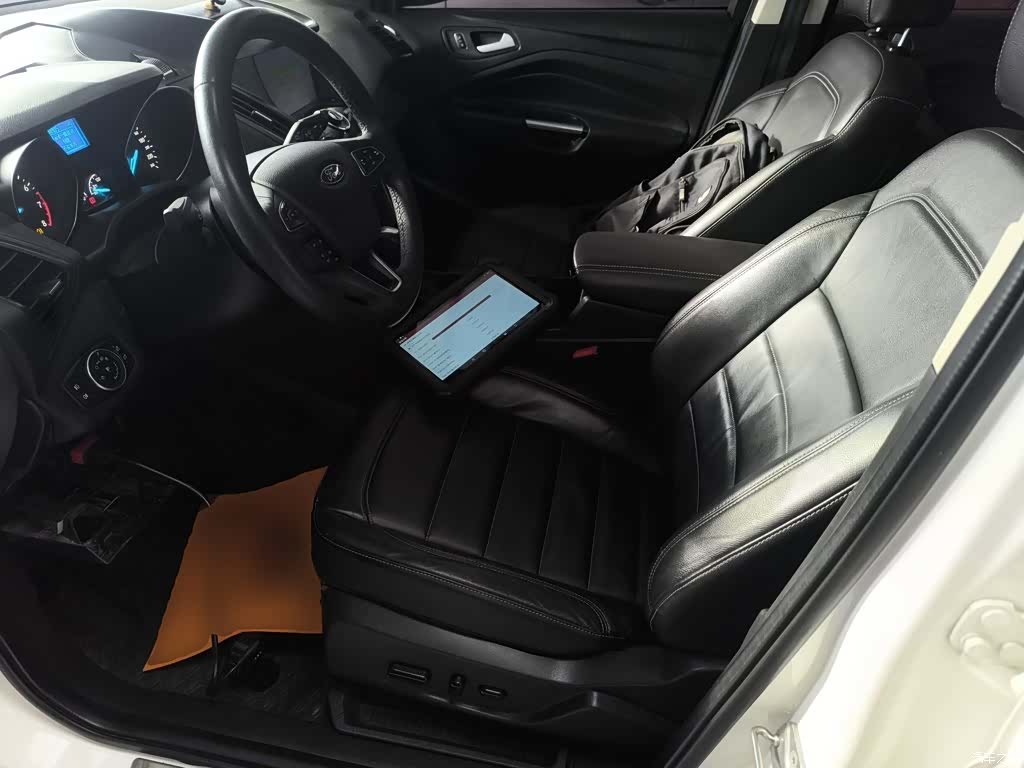 Ford Kuga, 2016 15