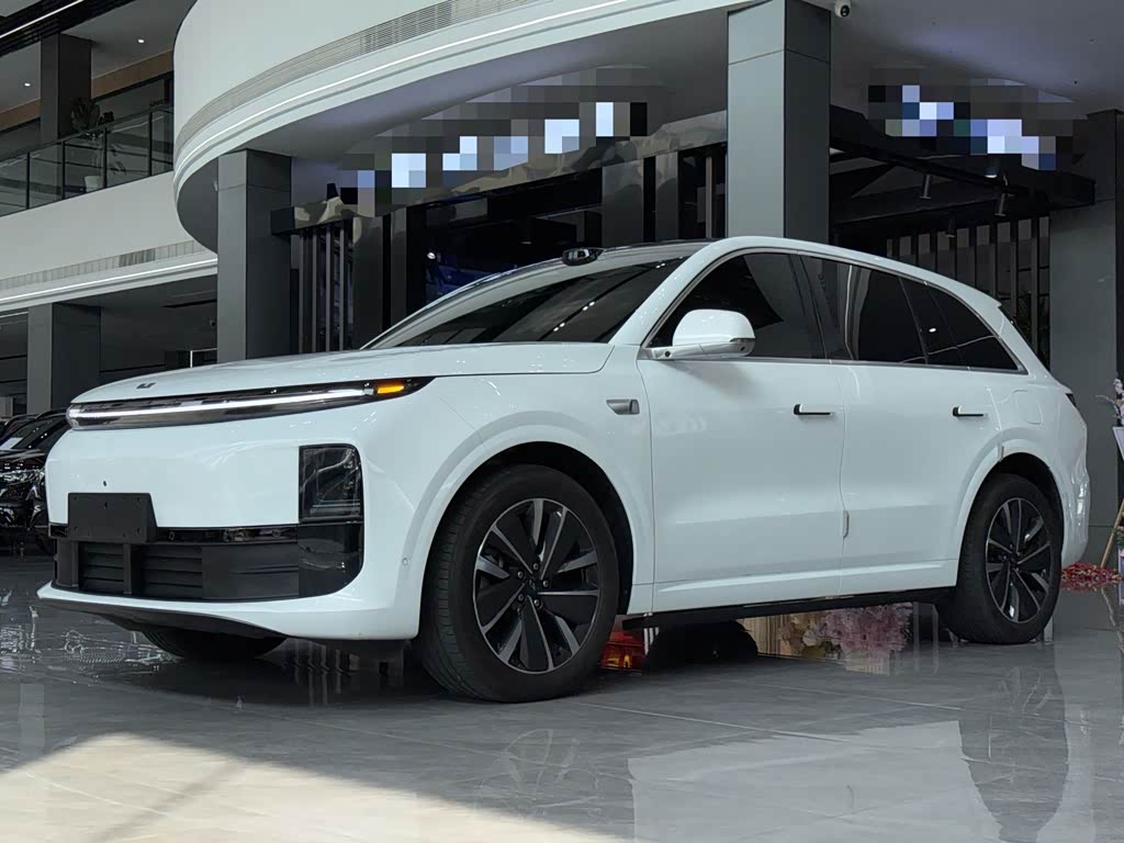 Li Auto L6