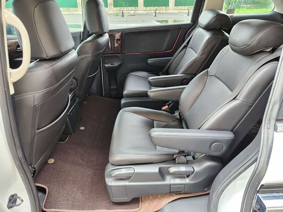 Honda Elysion 2018, фото 15