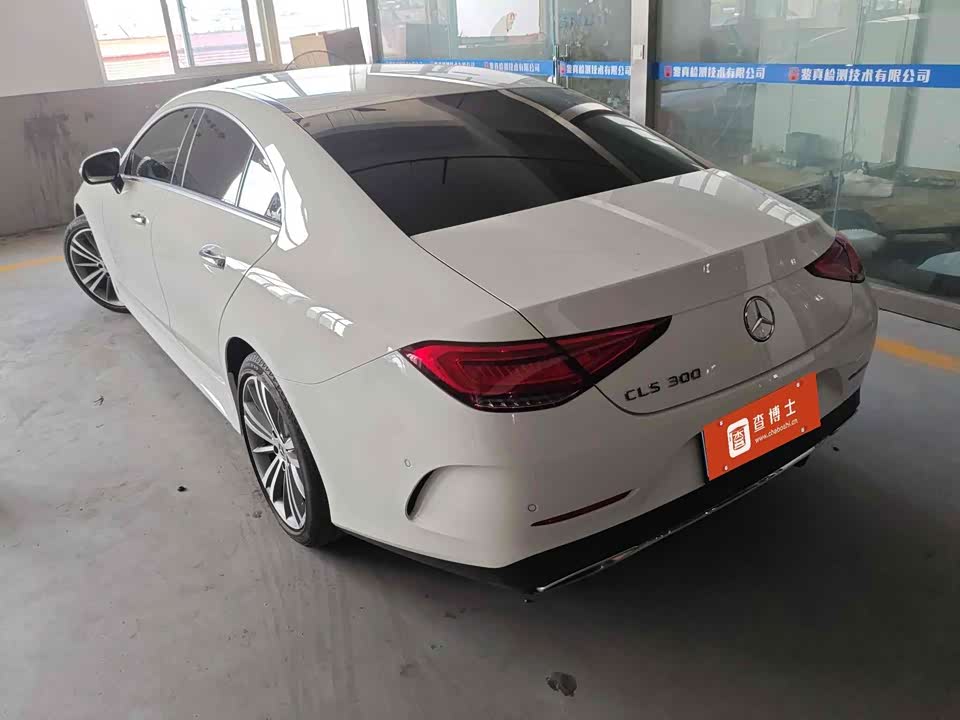 Mercedes-Benz CLS Mercedes-Benz CLS