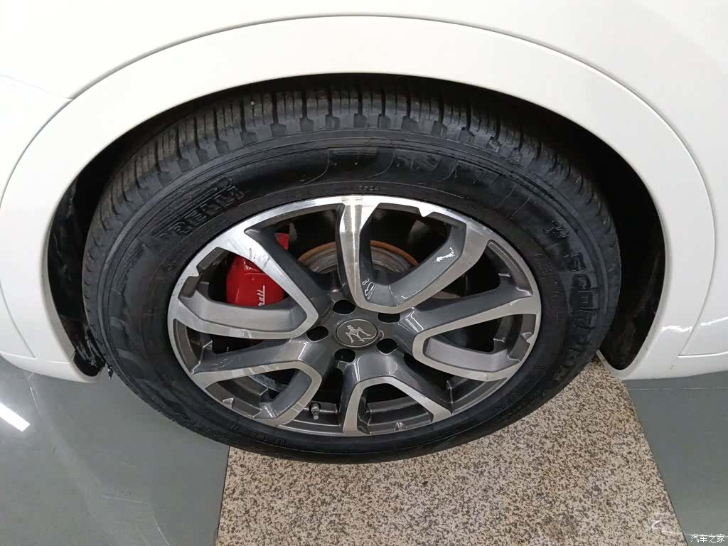Maserati Levante, 2017 23