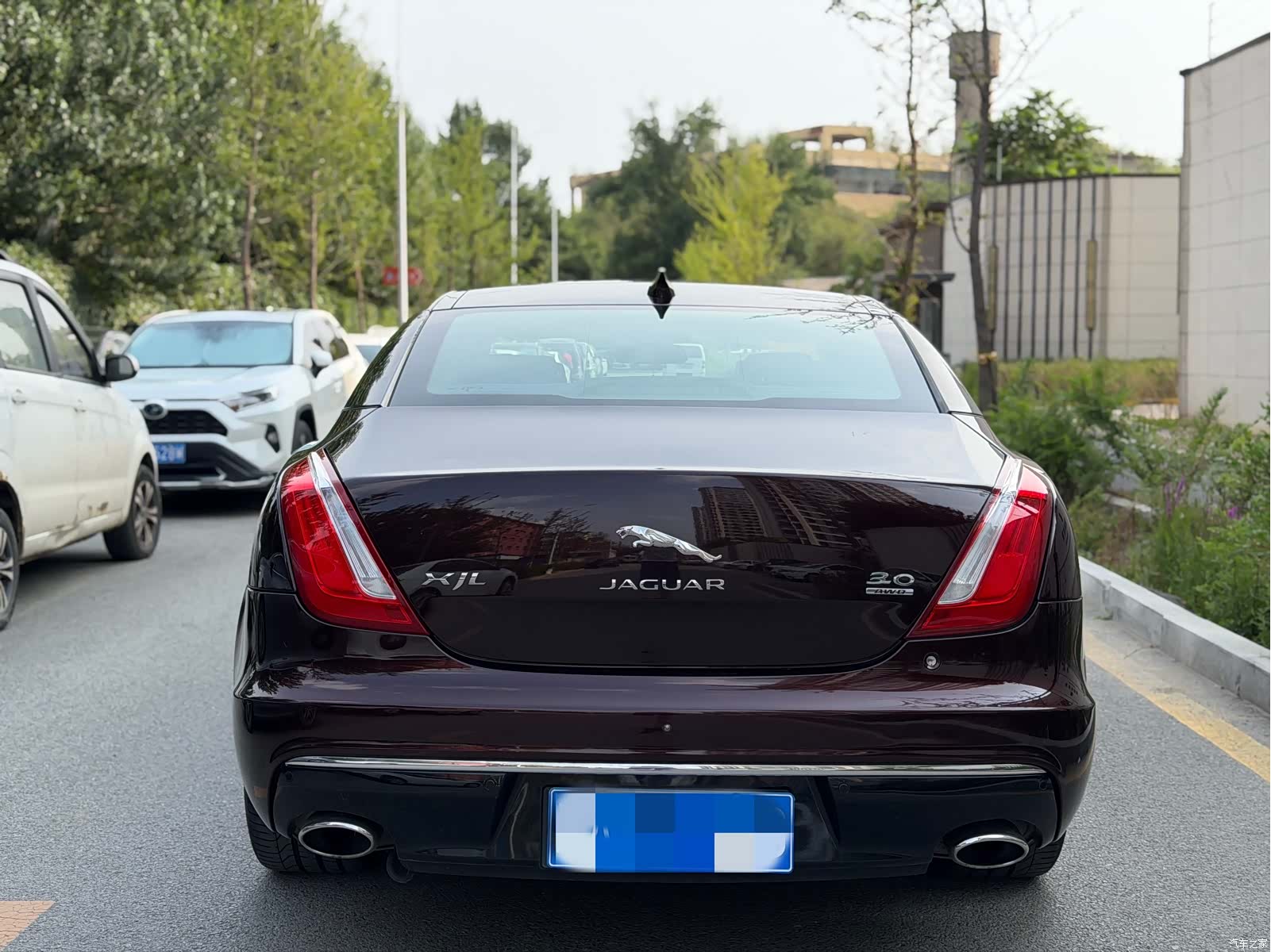 Jaguar XJ, 2016 все фото