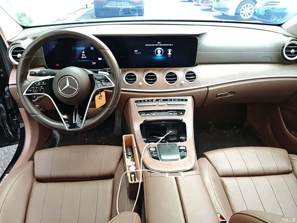 Mercedes-Benz E-Class, 2022 3