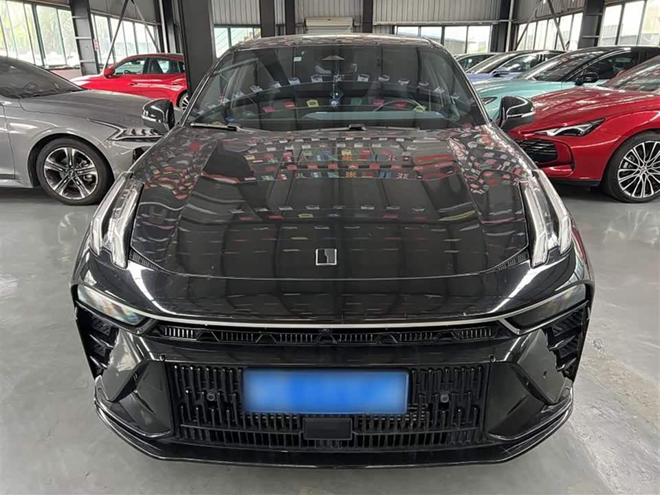 Lynk & Co 03 Lynk & Co 03