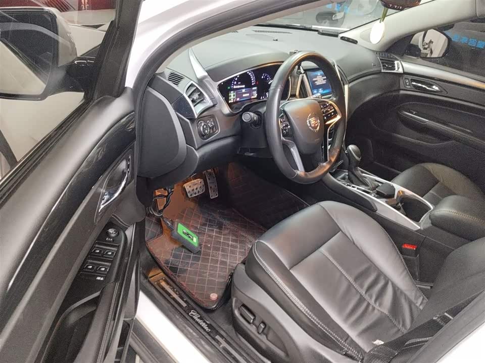 Cadillac SRX