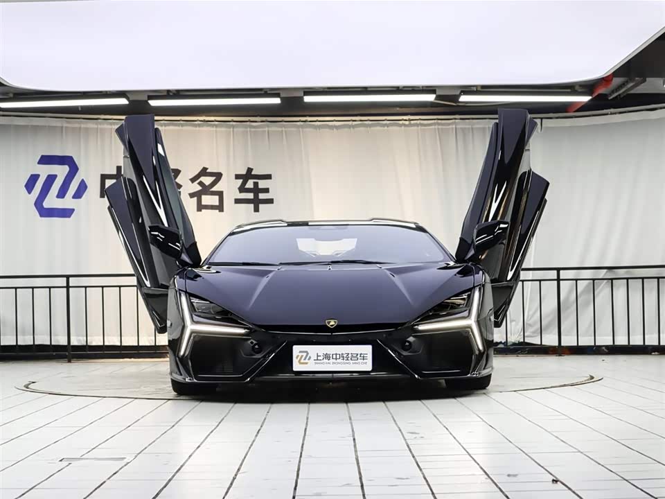 Lamborghini Revuelto Lamborghini Revuelto