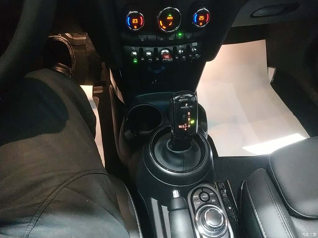 Mini Cooper, 2024 10