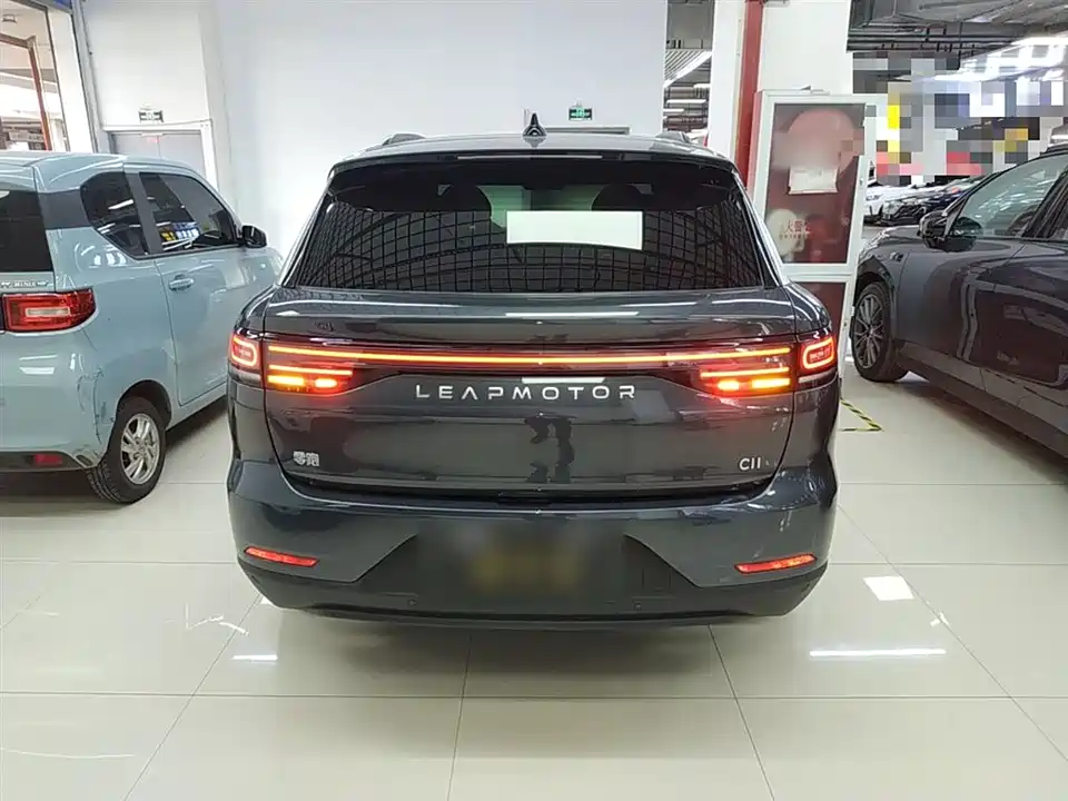 Leapmotor C11