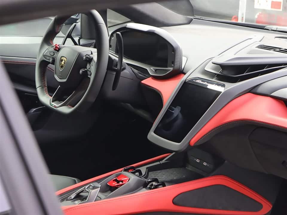 Lamborghini Revuelto Lamborghini Revuelto