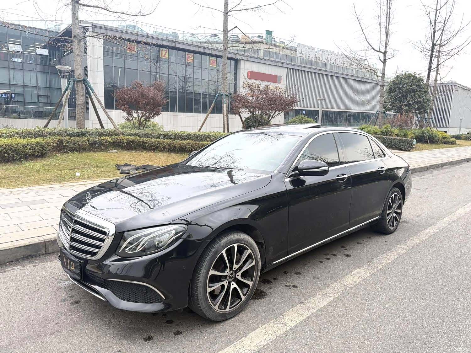 Mercedes-Benz E-Class, 2019 1