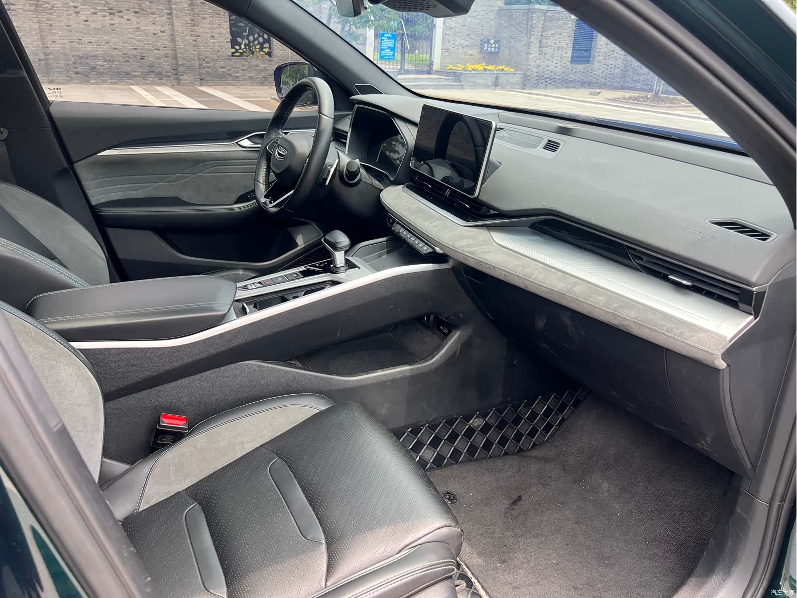 Geely Preface, 2022 14