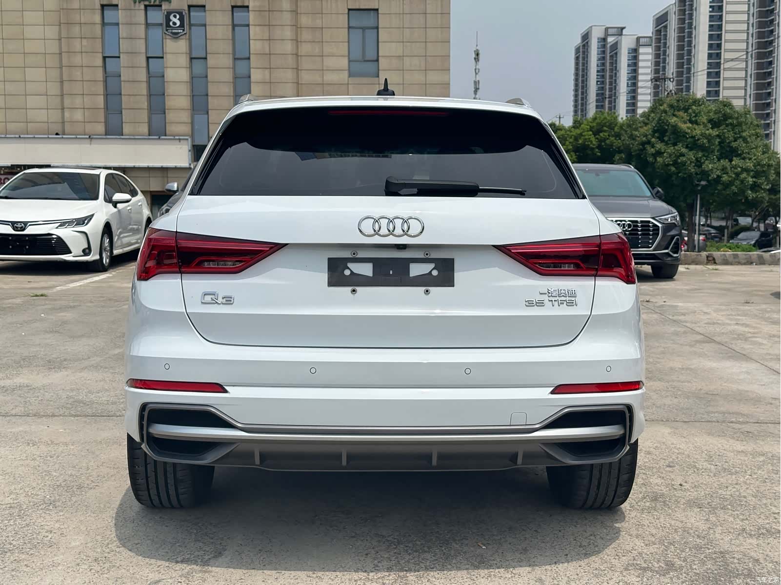 Audi Q3, 2022 8