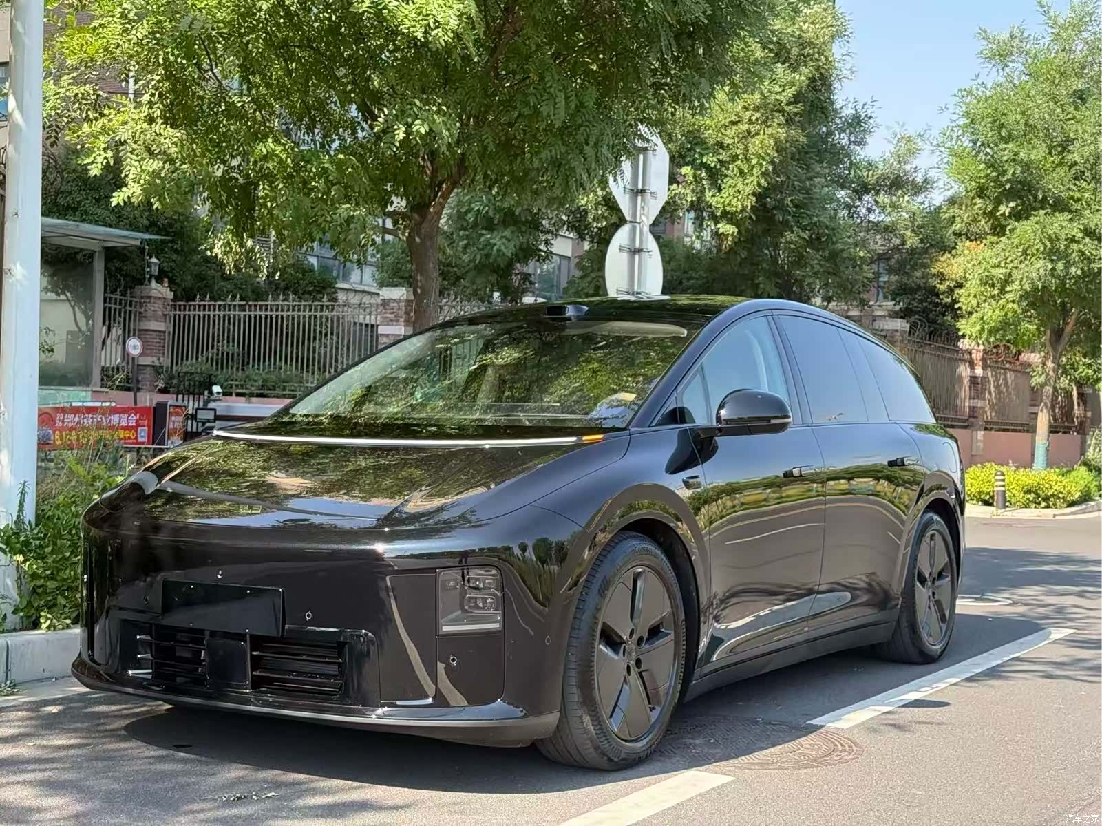 Li Auto i8, 2026 2