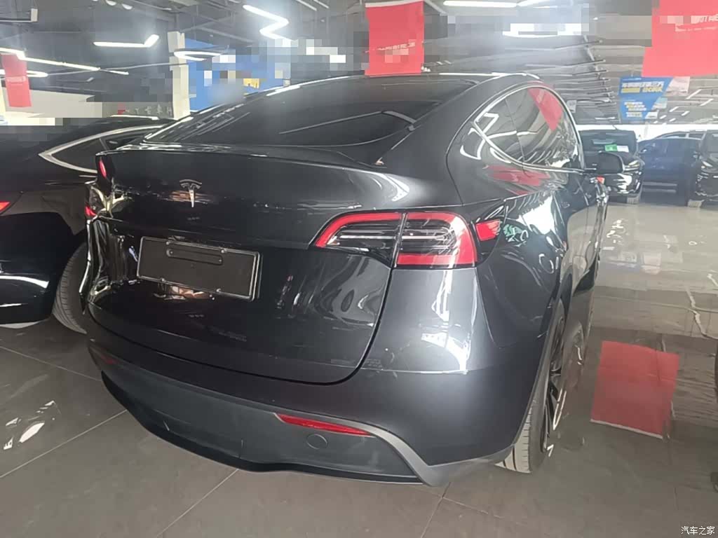 Tesla Model Y, 2024 7