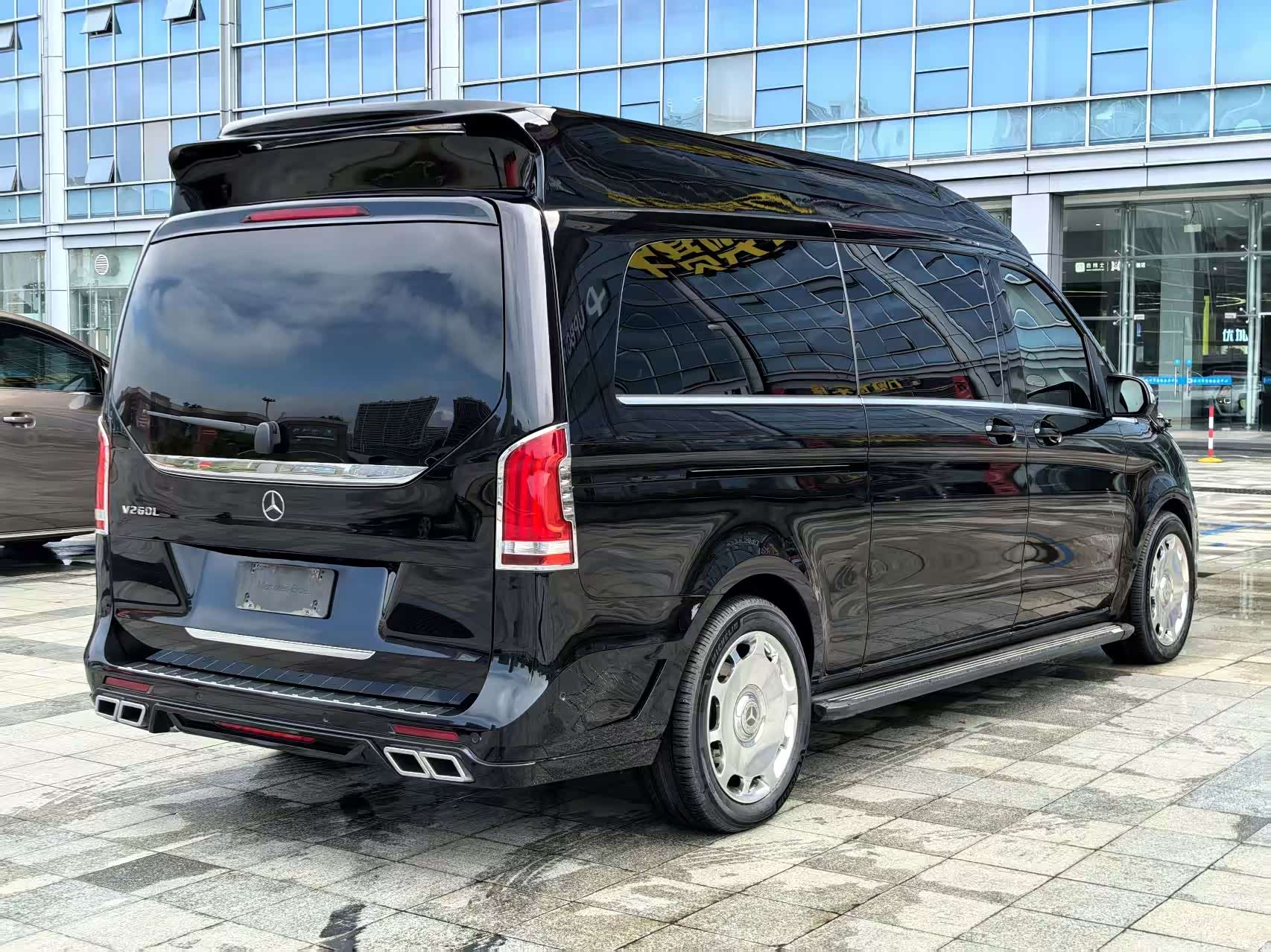 Mercedes-Benz V-Class, 2024 6