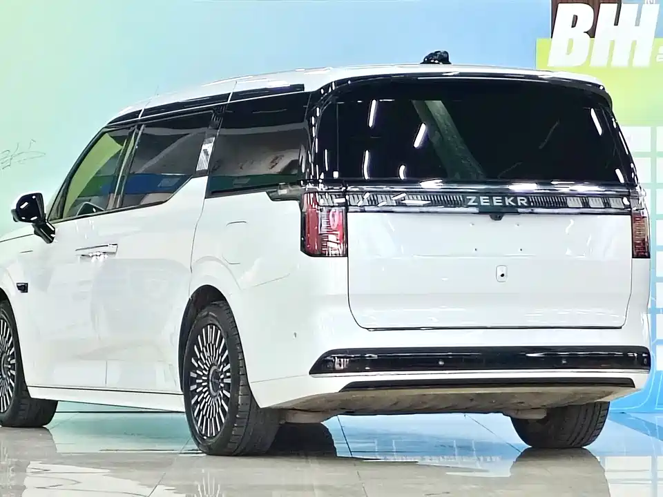 Zeekr 009