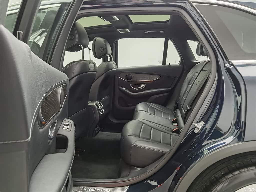 Mercedes-Benz GLC, 2018 15
