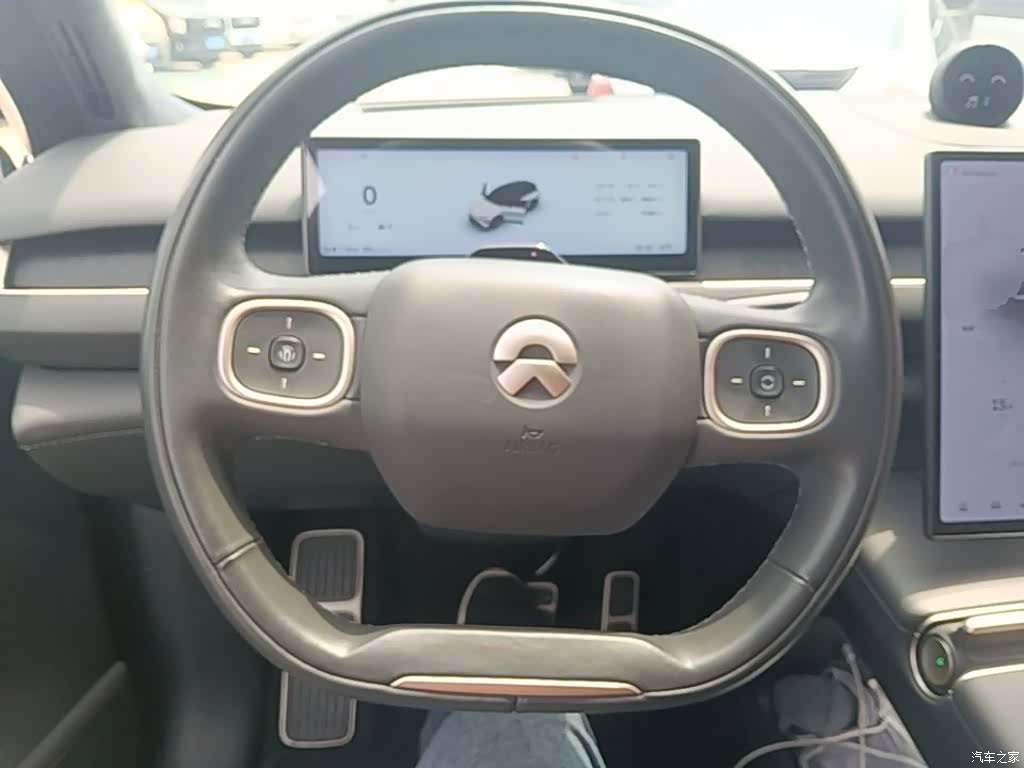 NIO ES8, 2023 7