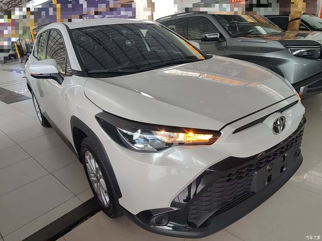 Toyota Frontlander, 2025 4
