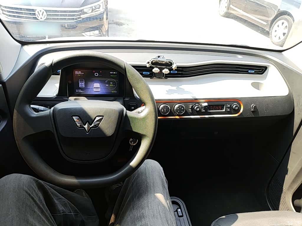 Wuling MINIEV, 2021 10
