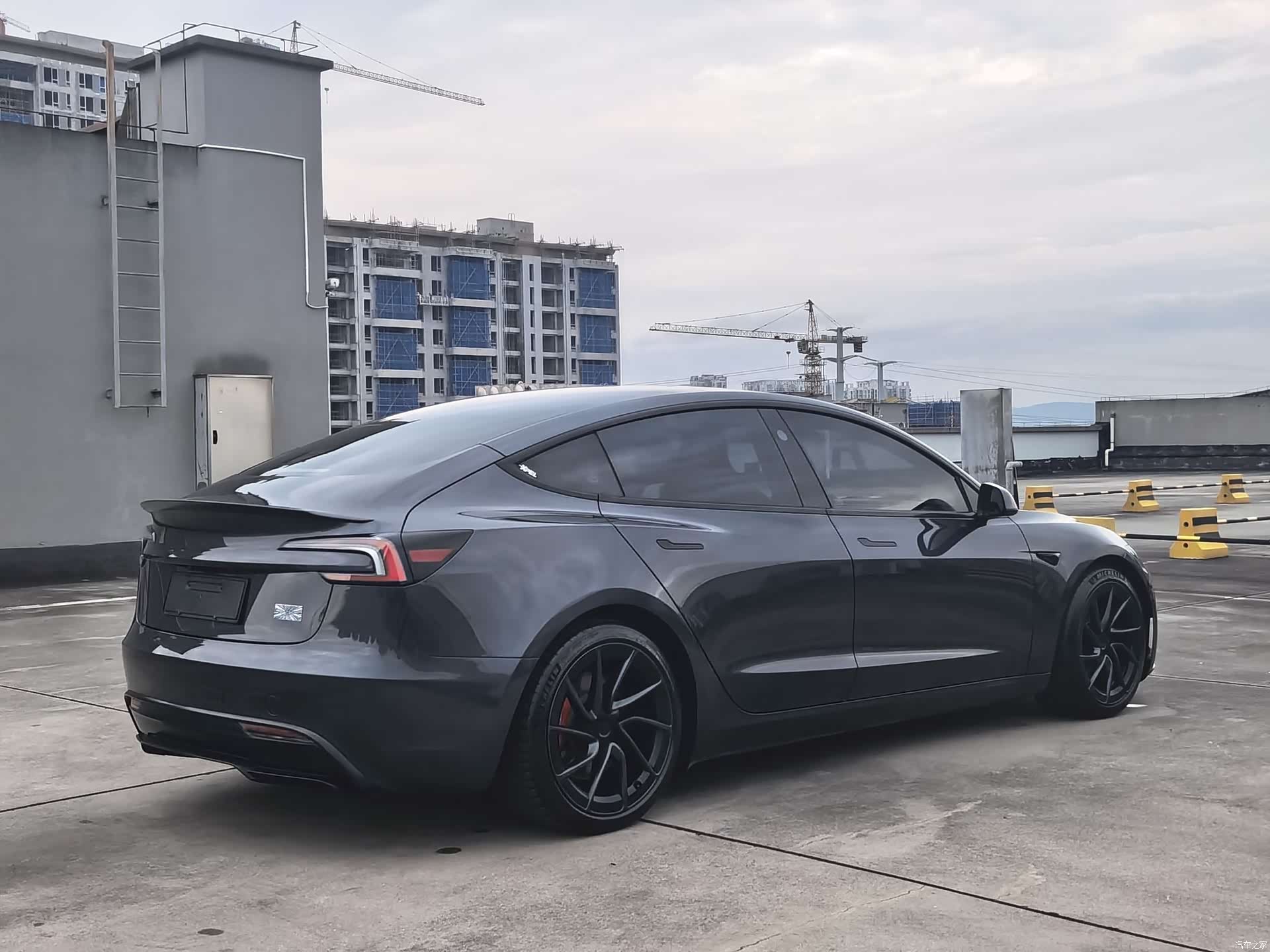 Tesla Model 3, 2024 4