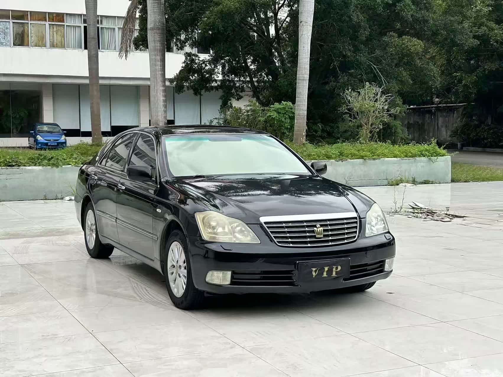 Toyota Crown, 2008 3