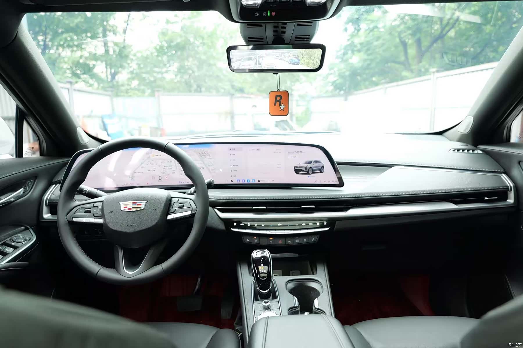 Cadillac XT4, 2023 все фото