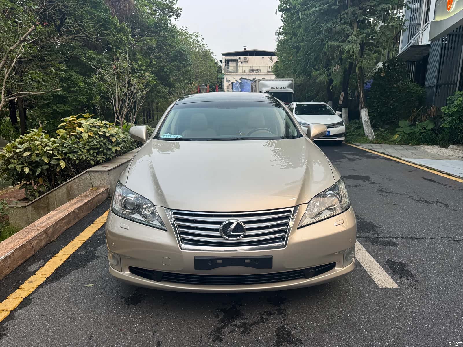 Lexus ES, 2011 2