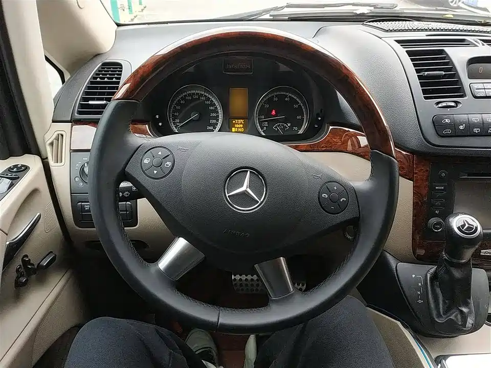 Mercedes-Benz Viano