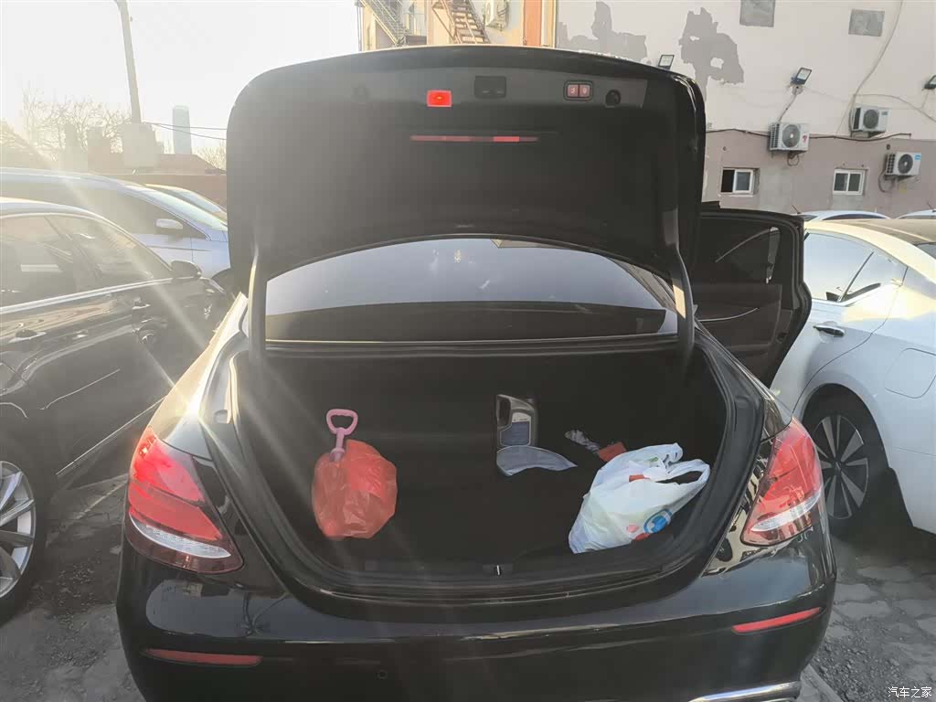 Mercedes-Benz E-Class, 2019 15