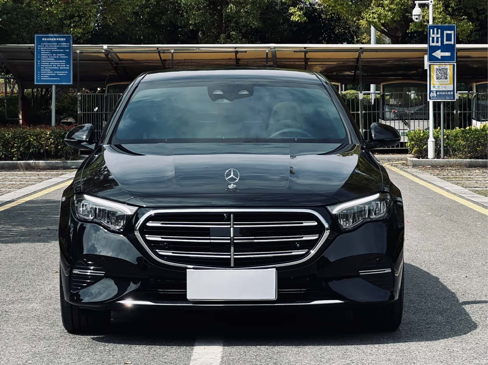 Mercedes-Benz E-Class, 2025 2