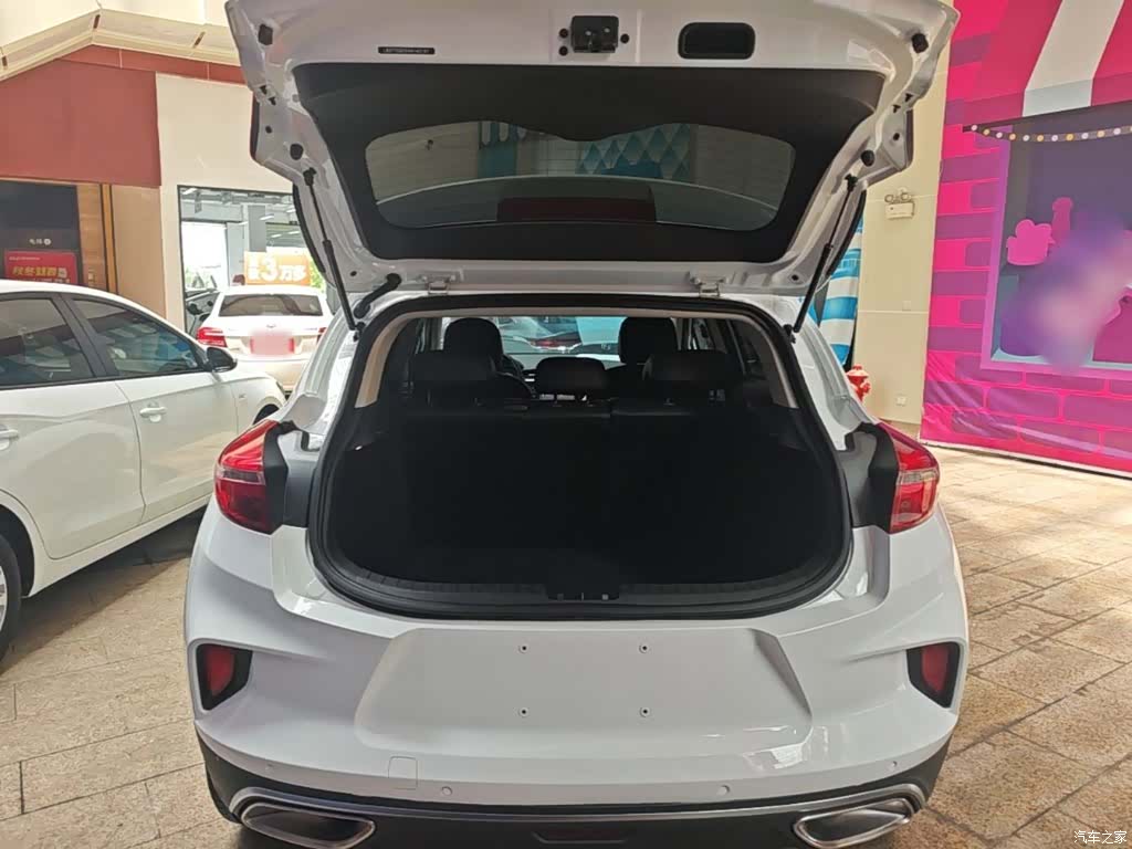 Geely Emgrand, 2020 19
