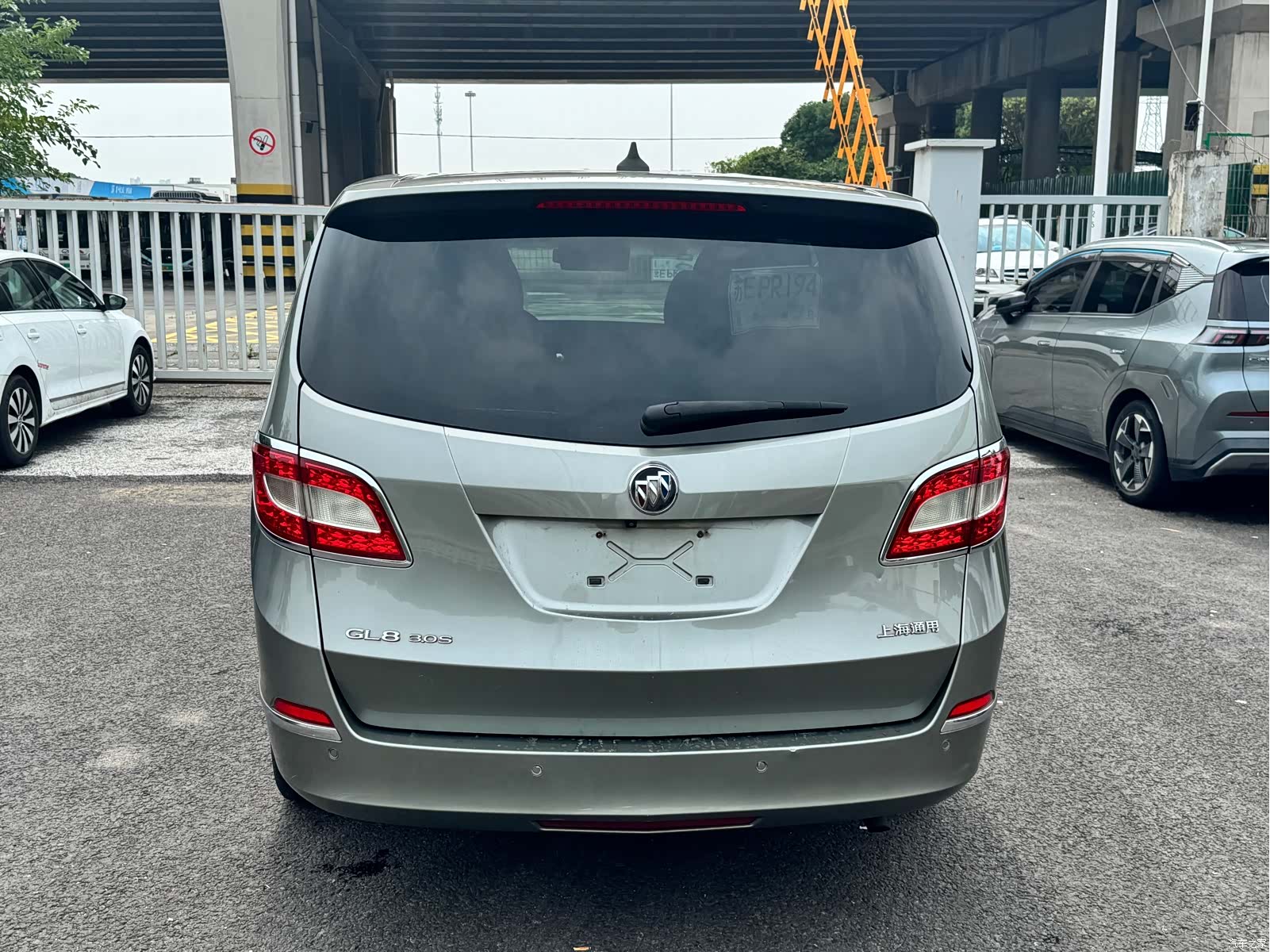 Buick GL8, 2011 17