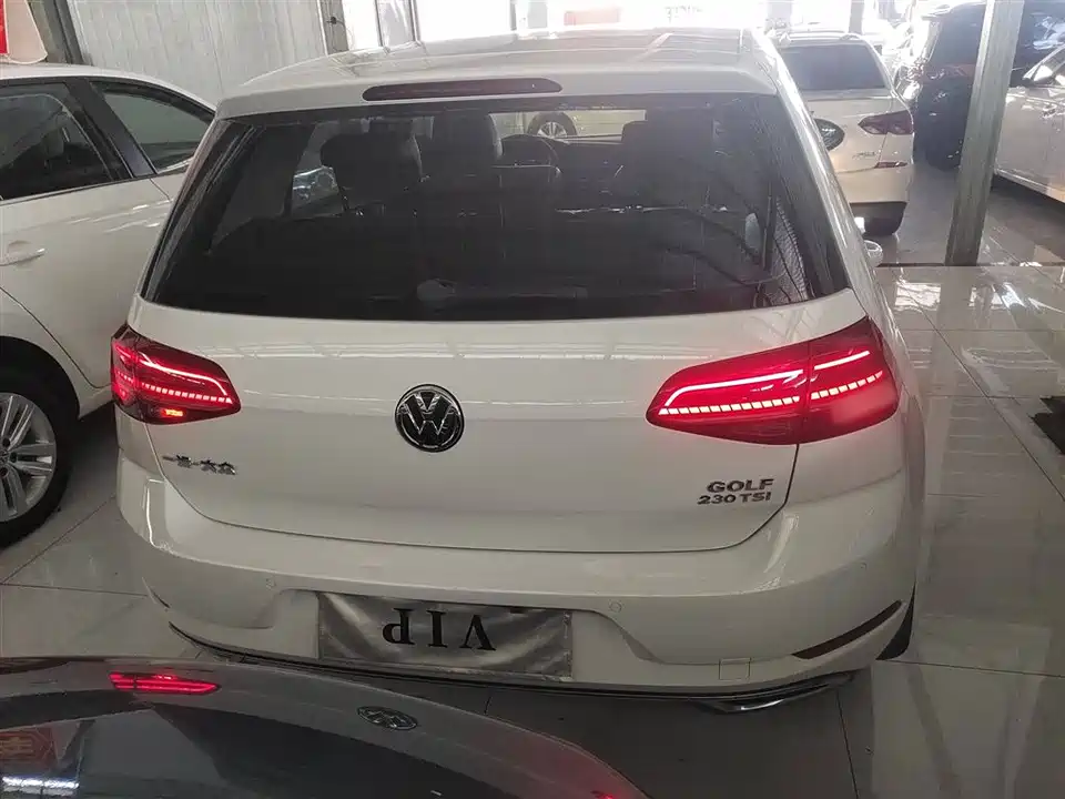 Volkswagen golf