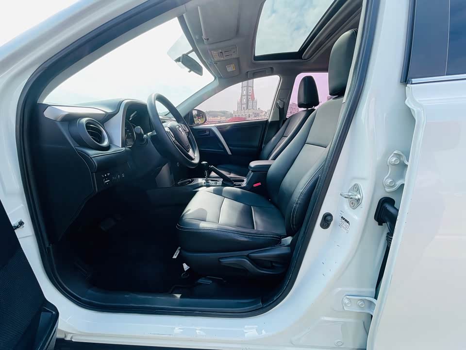 Toyota RAV4 Rongfang