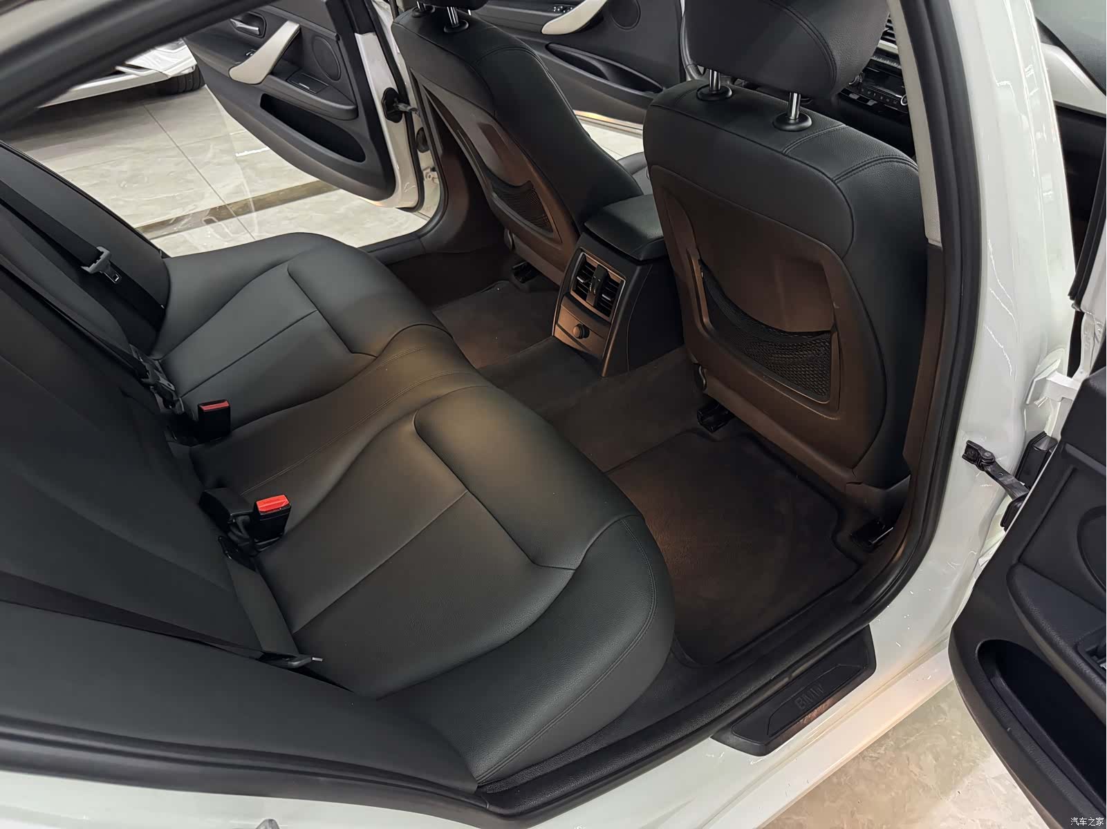 BMW 3 Series, 2016 17