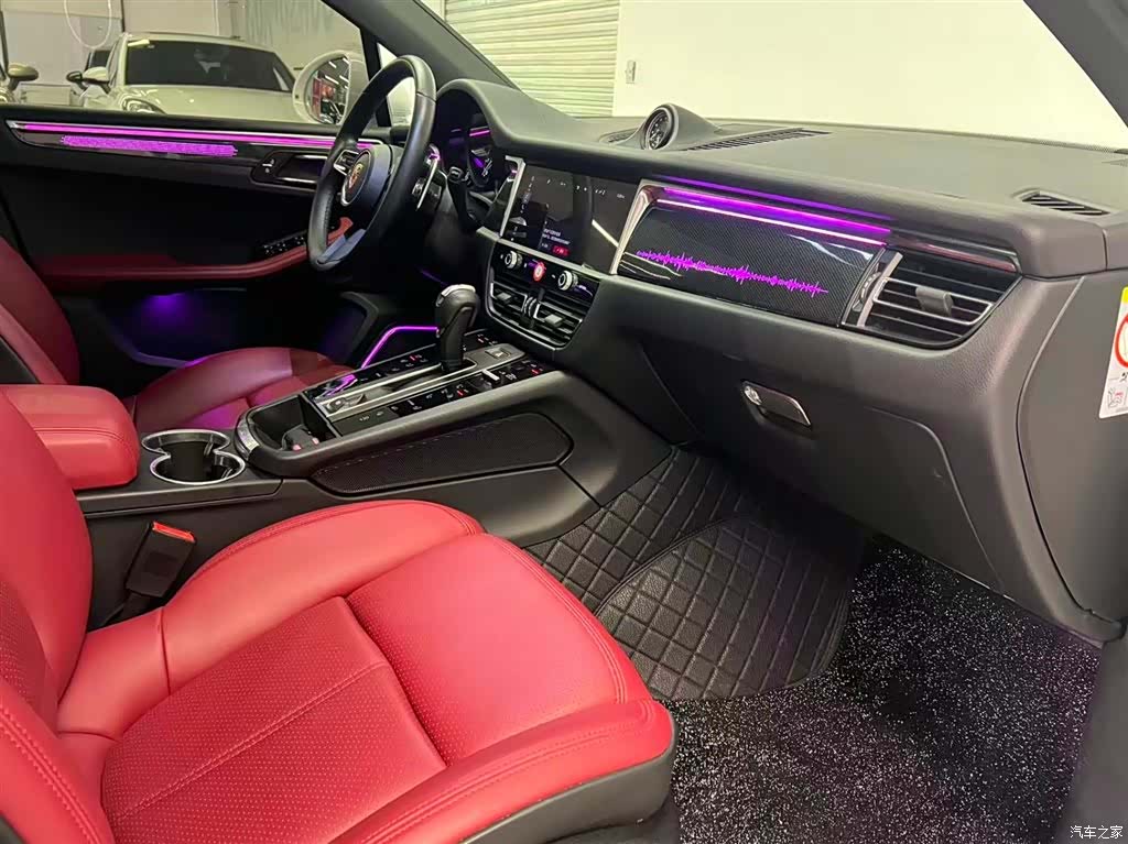 Porsche Macan, 2024 11