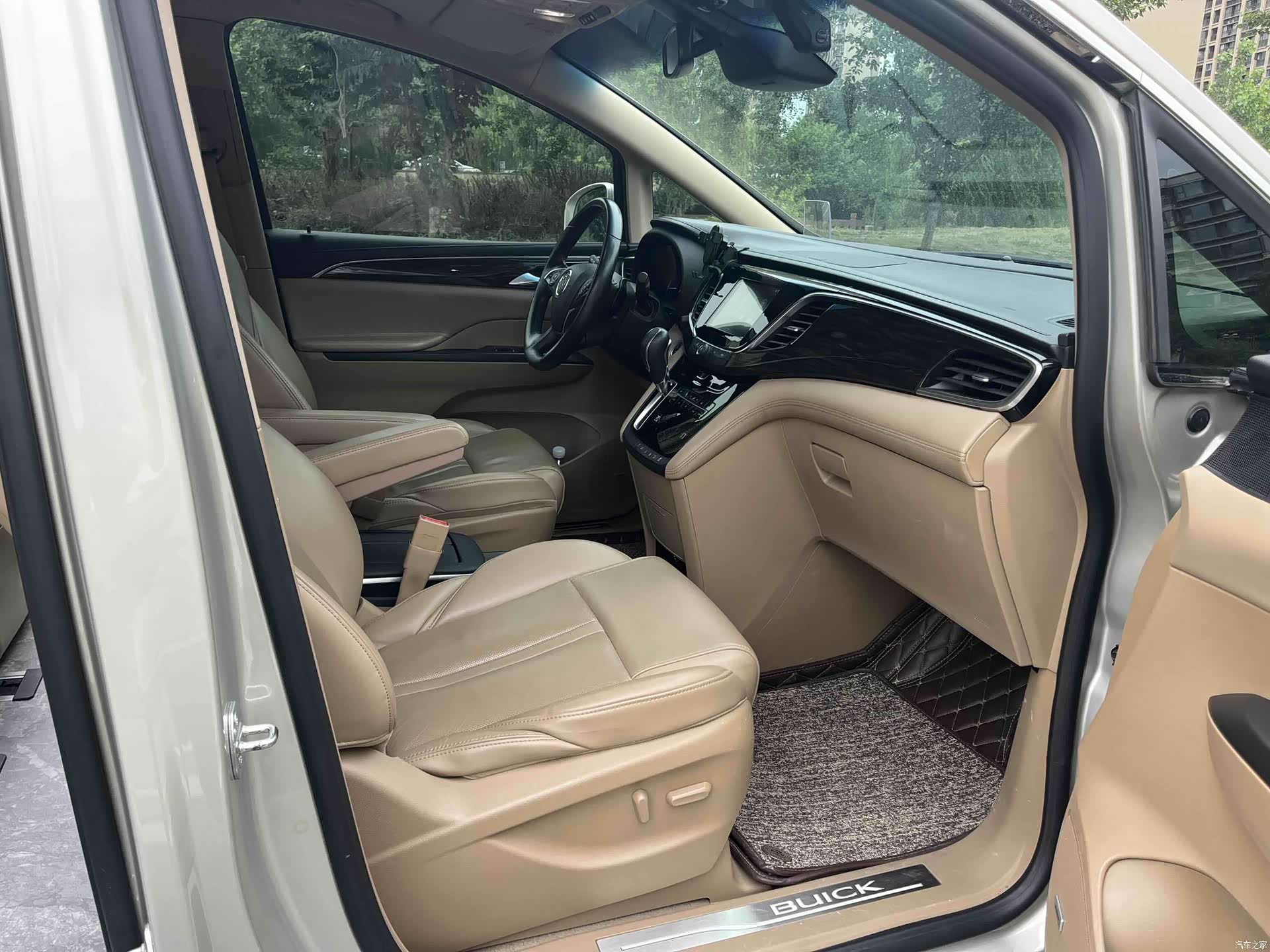 Buick GL8, 2018 11