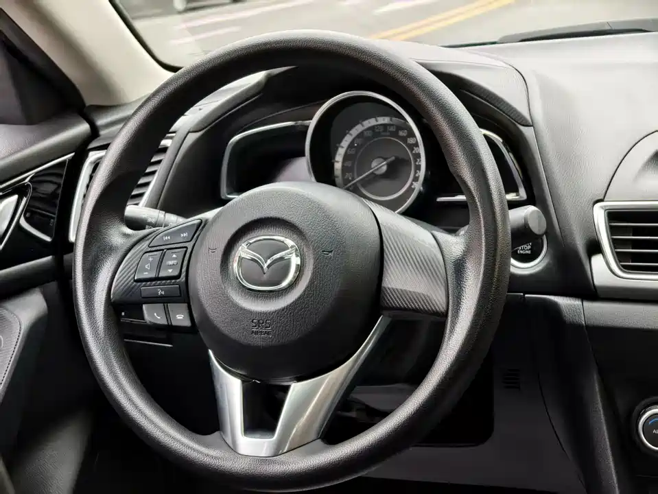 Mazda 3 Angkesaila