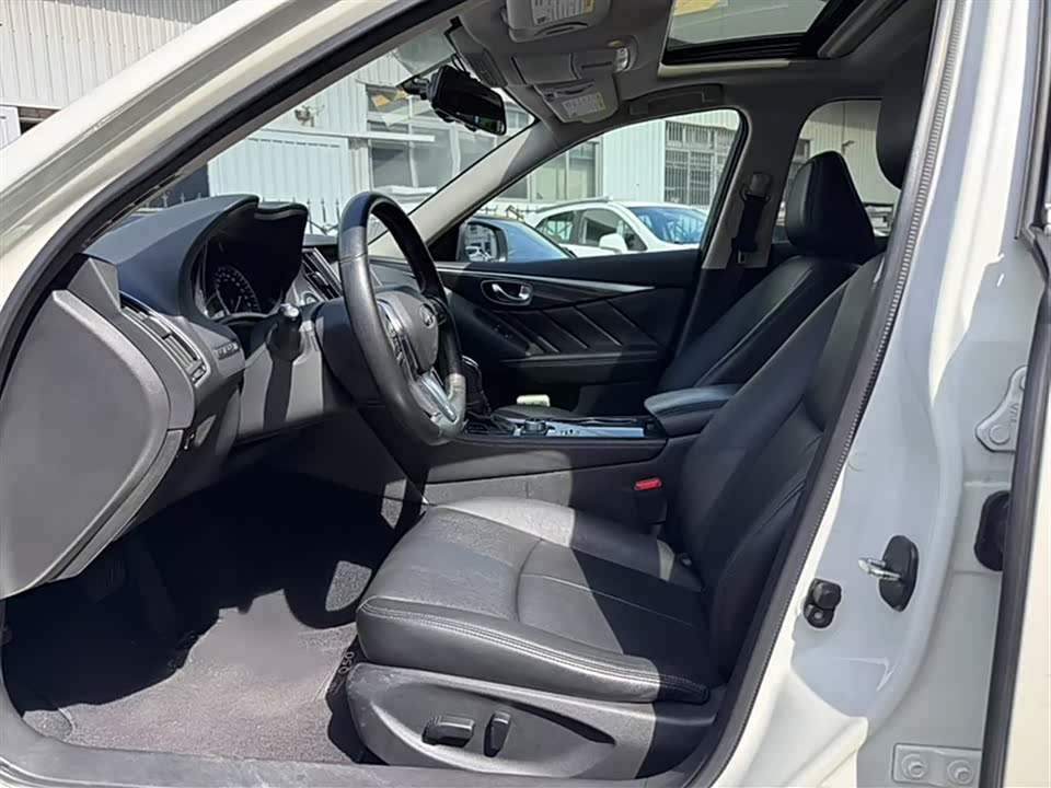 Infiniti Q50L Infiniti Q50L