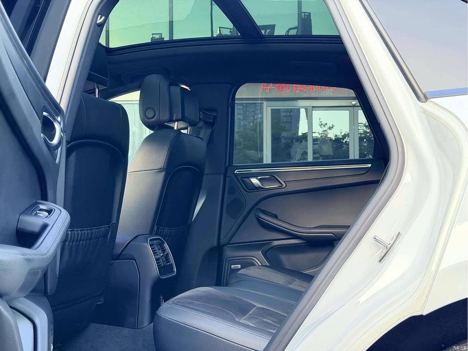 Porsche Macan, 2018 11