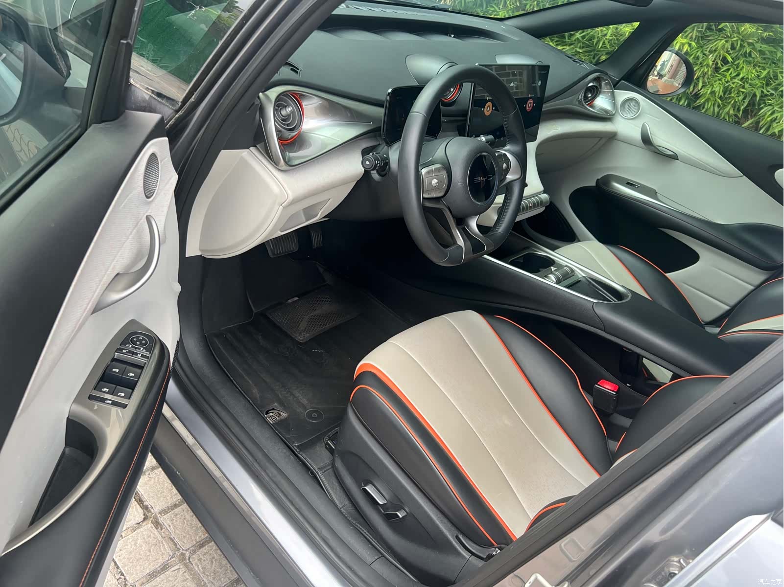 BYD Dolphin, 2022 15