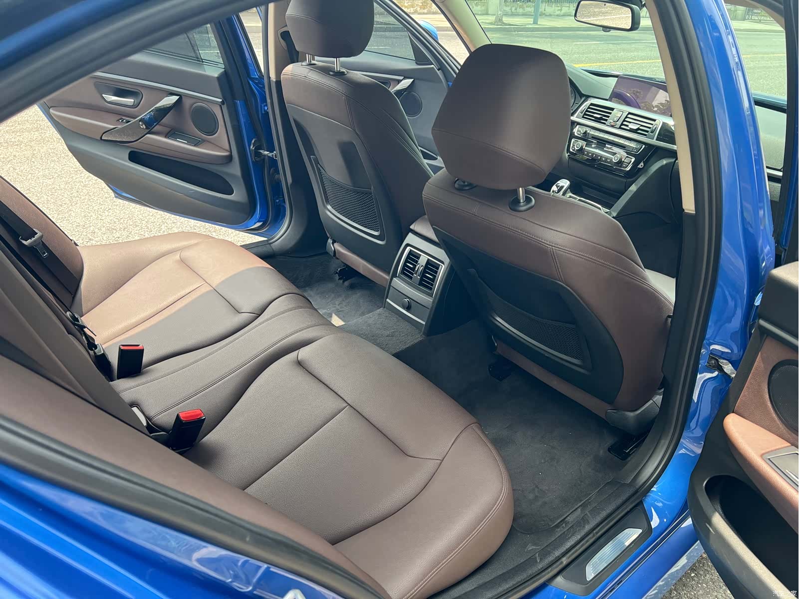 BMW 3 Series, 2018 11